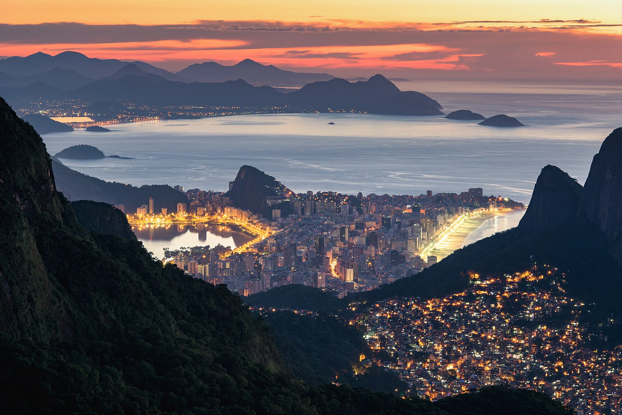 No momento, você está visualizando Quem desarma o tráfico? O alerta de Dr Plinio