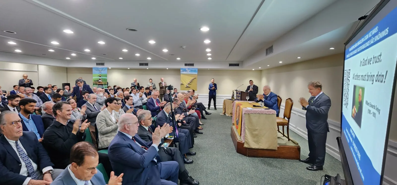 No momento, você está visualizando Lançamento do Livro A Soberania Necessária no Hotel Transamérica