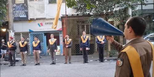 Campanha pró-vida em frente à PUC enfrenta hostilidade e reafirma princípios