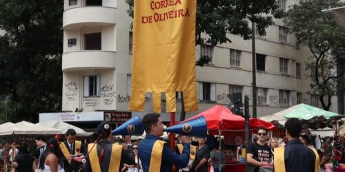 Jovens do IPCO distribuem folhetos contra o socialismo na Feira da Afonso Pena – BH