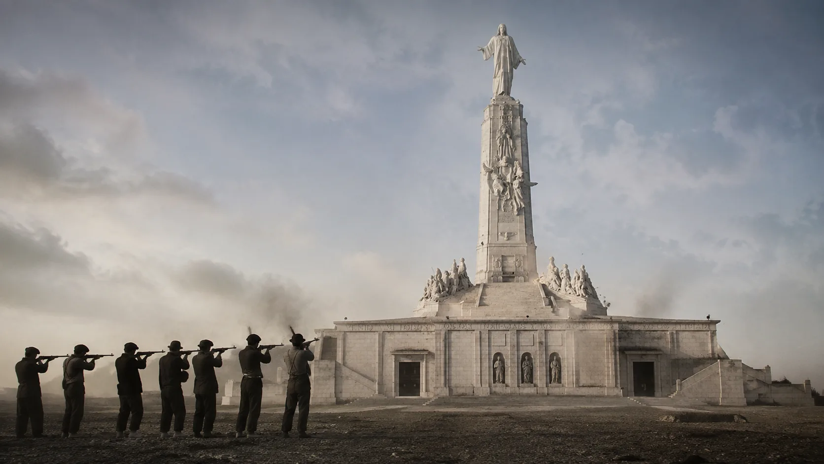 No momento, você está visualizando 90 anos: comunistas fuzilam o Sagrado Coração de Jesus