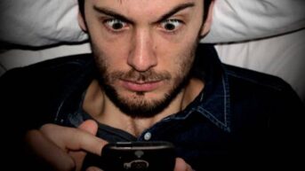 Celulares inteligentes que fabricam tolos