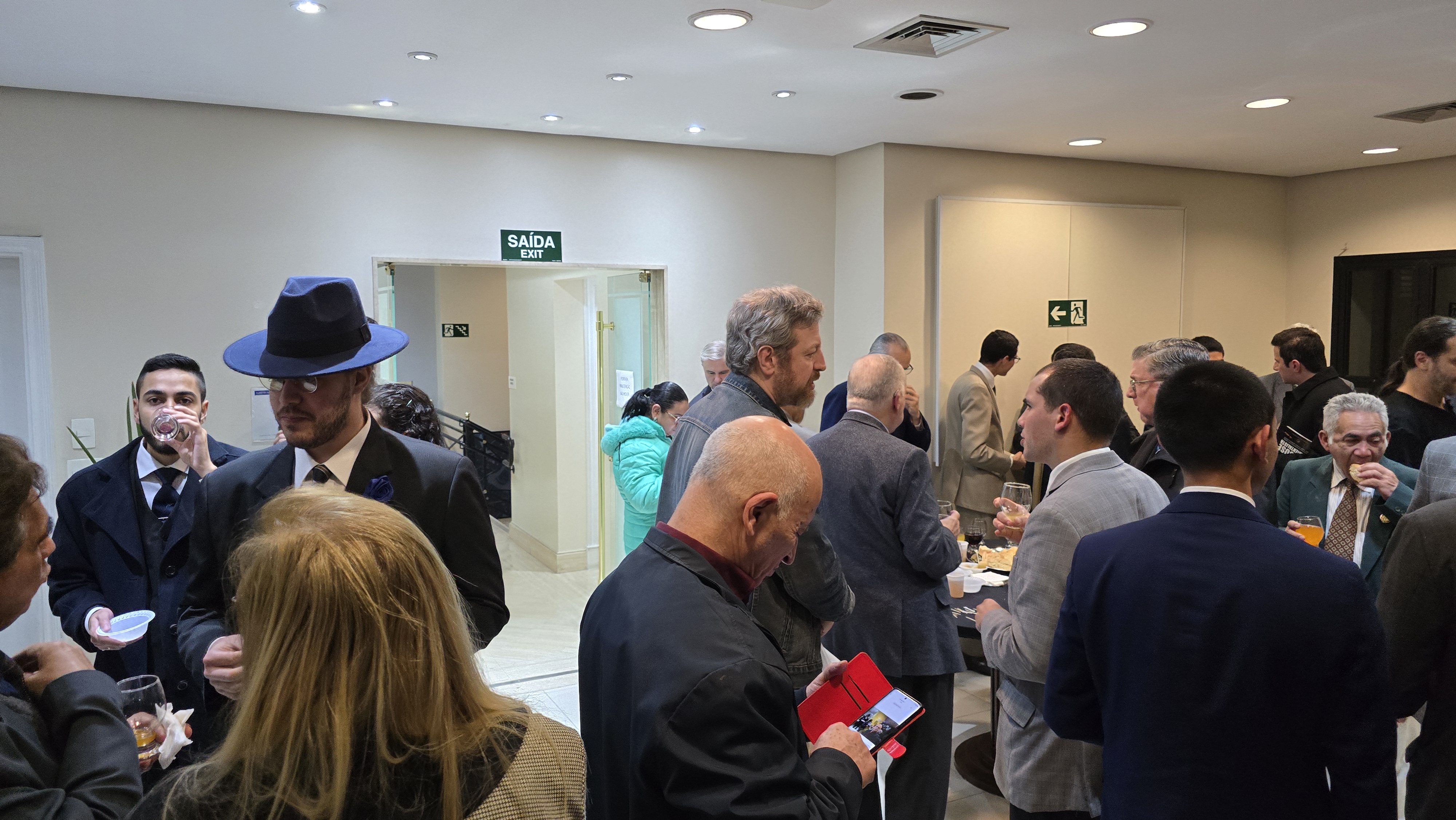 Momentos da conferência em São Paulo