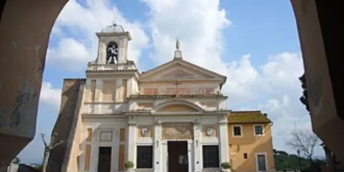 25/10 – Nossa Senhora do Divino Amor e a fecundidade do apostolado